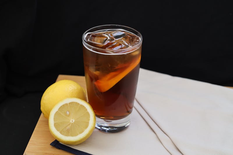 Iced Tea with lemon slices